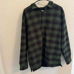 Weatherproof Vintage Green and Black Shirt